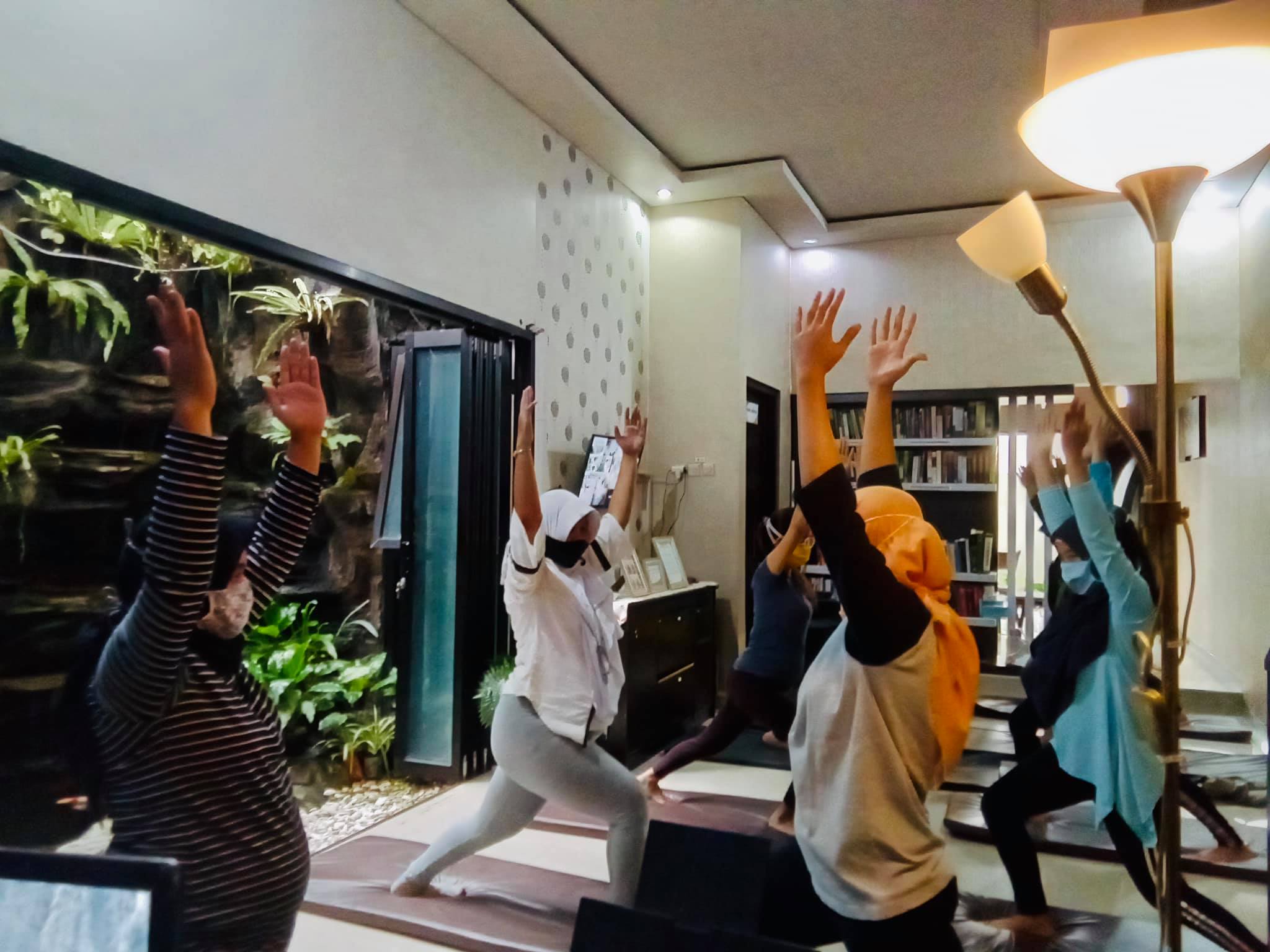 Parenatal Yoga di RSU Wajak Husada